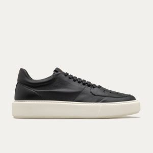 Kody Lightweight Travel Sneaker in Black Leather